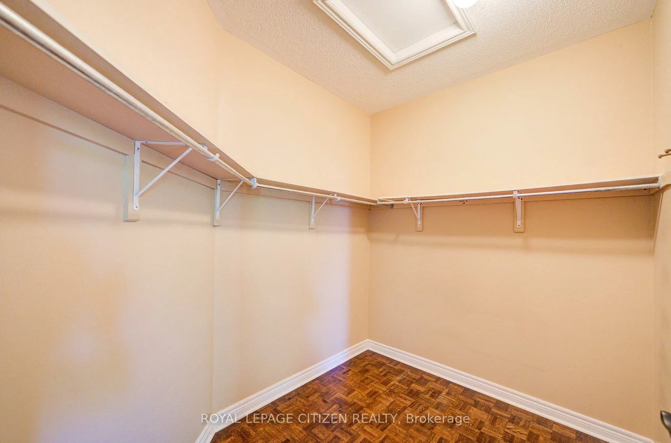 180, Kimber, East Woodbridge, Vaughan