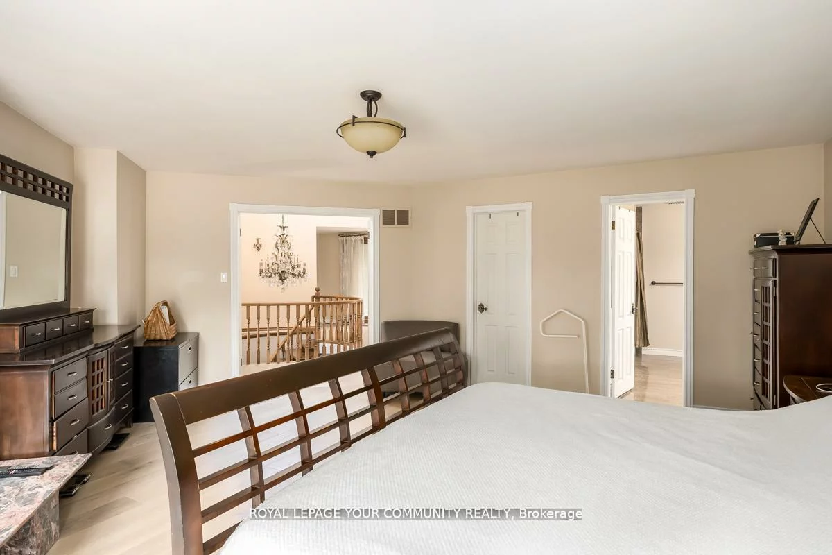 117, Hayhoe, East Woodbridge, Vaughan