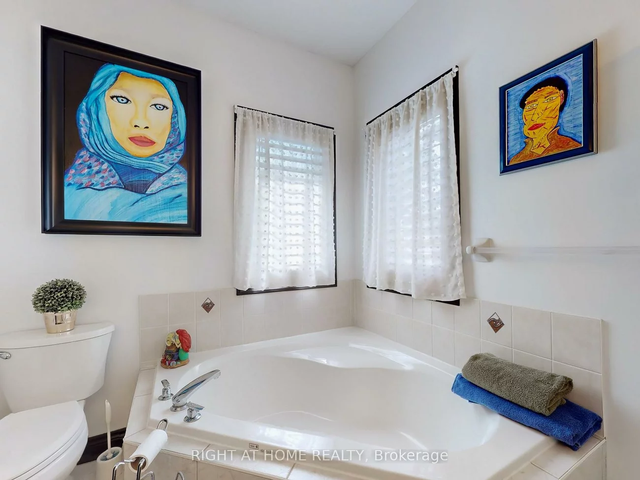 9, Amalfi, West Woodbridge, Vaughan