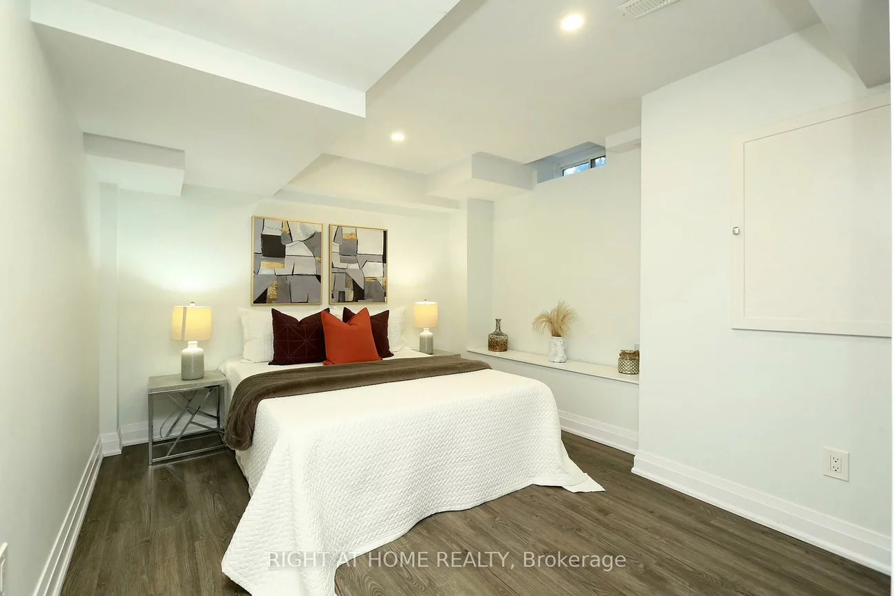 63, East's Corner, Kleinburg, Vaughan