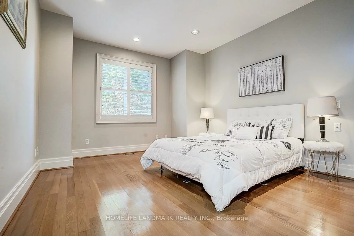 86, Muzich, East Woodbridge, Vaughan