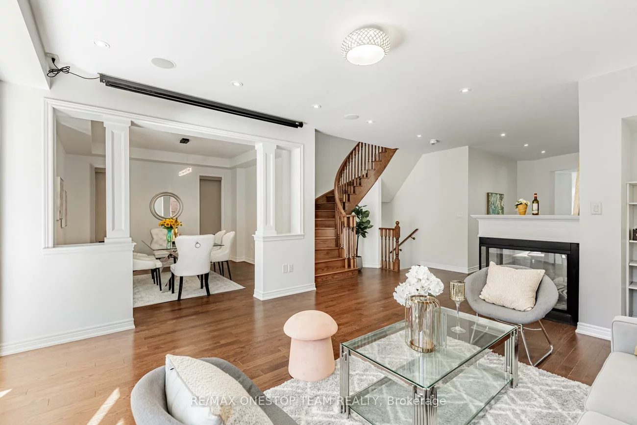 16, Nocturne, Kleinburg, Vaughan