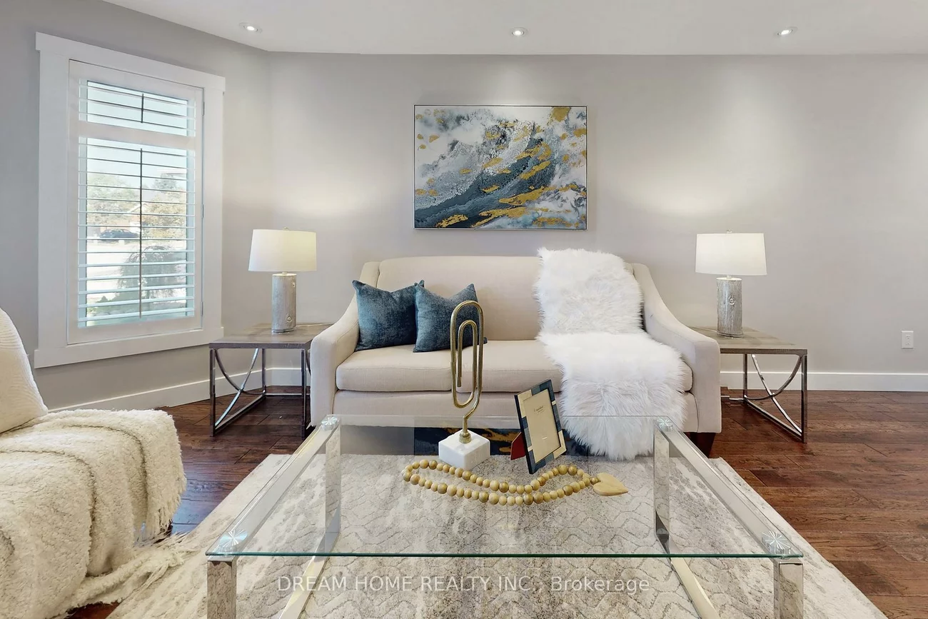 47, Venetian, East Woodbridge, Vaughan