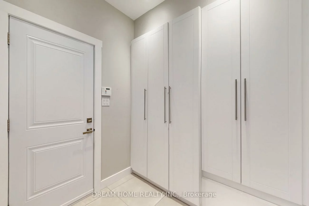 47, Venetian, East Woodbridge, Vaughan