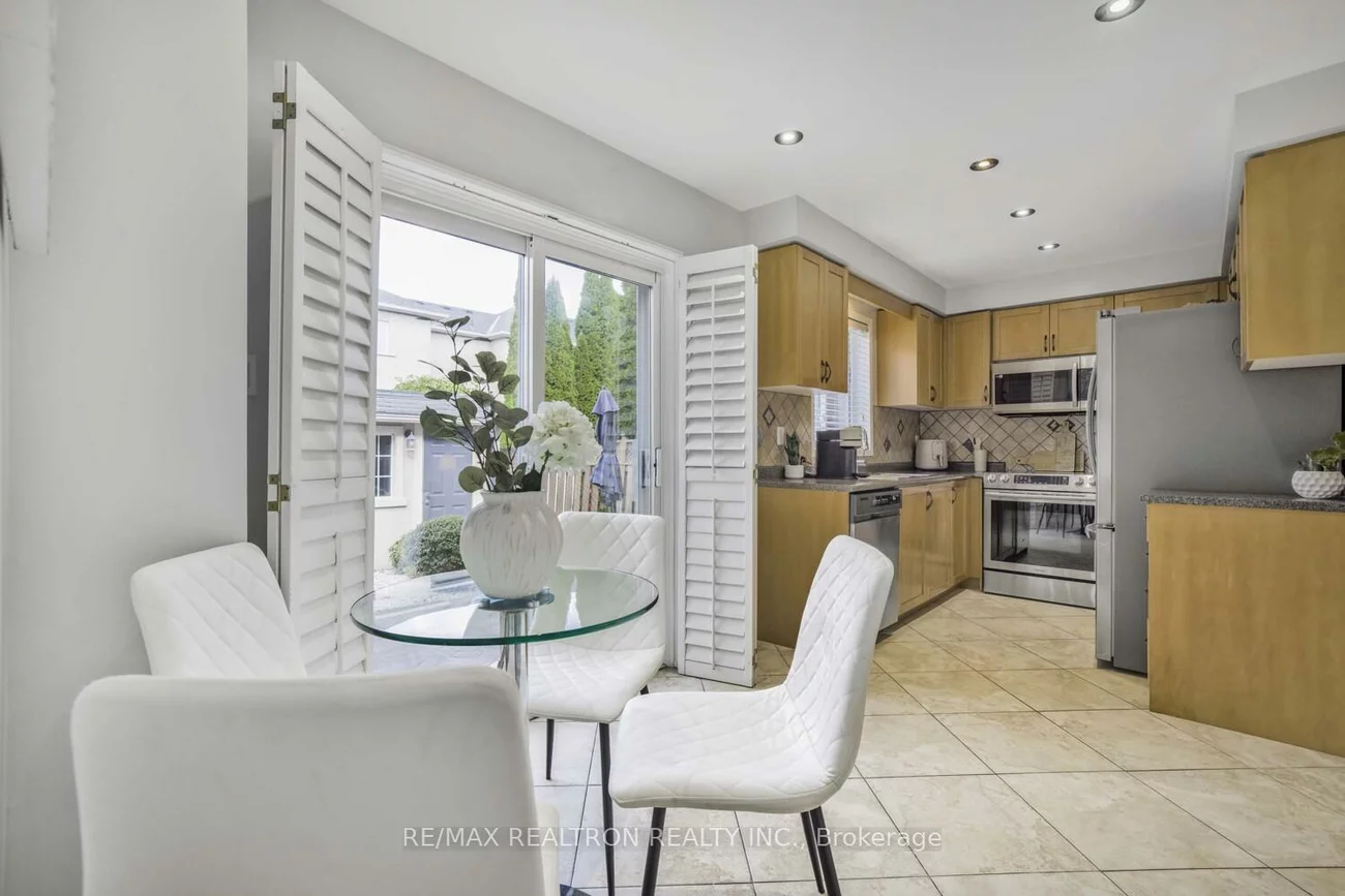 287, Wildberry, Vellore Village, Vaughan