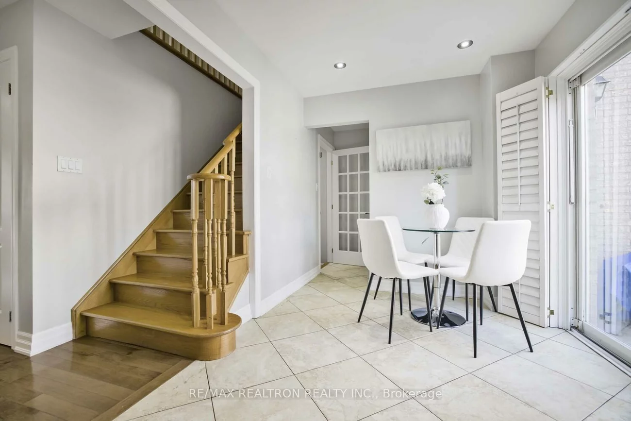 287, Wildberry, Vellore Village, Vaughan