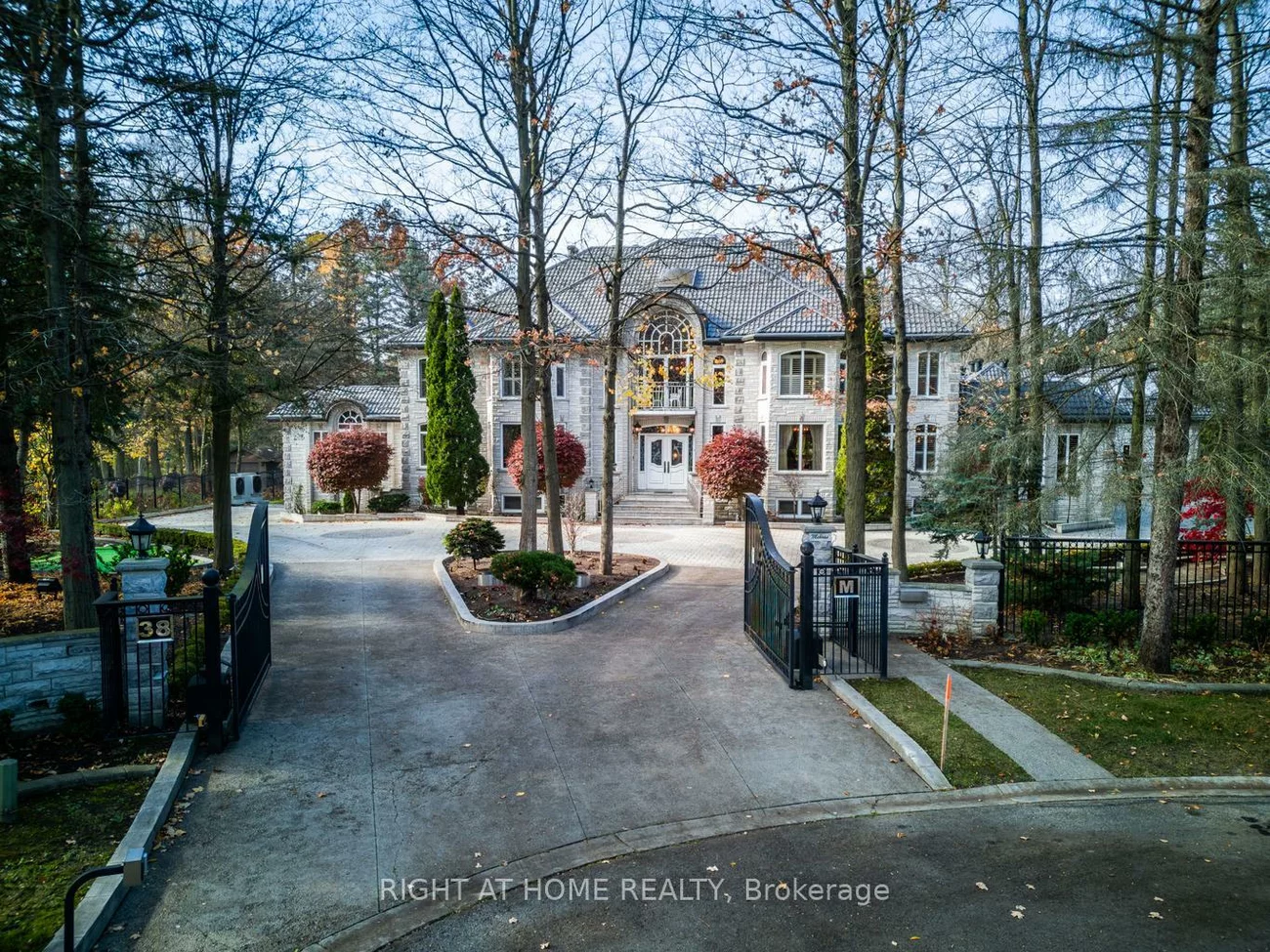 38, Sugarbush, East Woodbridge, Vaughan