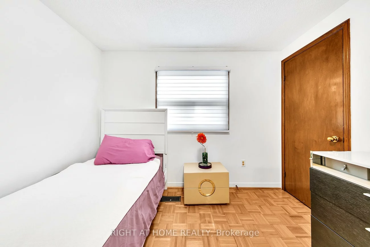 8, Terra, East Woodbridge, Vaughan