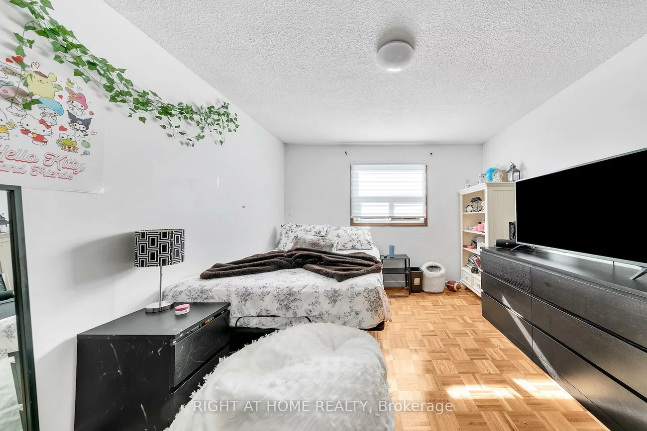 8, Terra, East Woodbridge, Vaughan