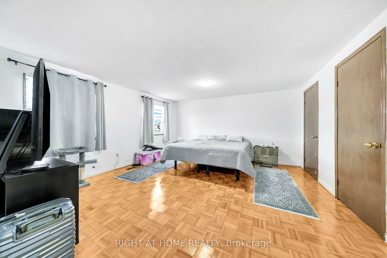 8, Terra, East Woodbridge, Vaughan