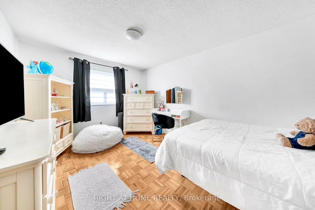 8, Terra, East Woodbridge, Vaughan
