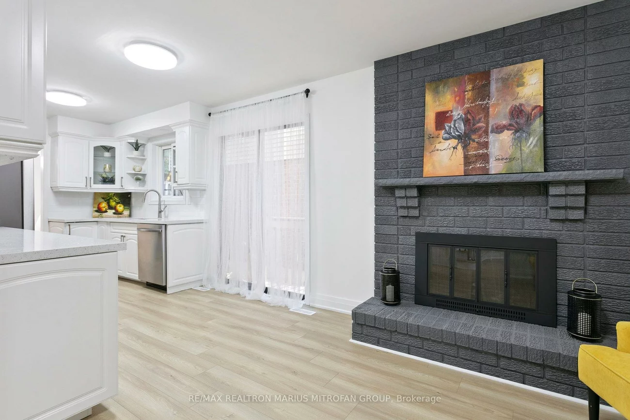 161, Joanna, Crestwood-Springfarm-Yorkhill, Vaughan