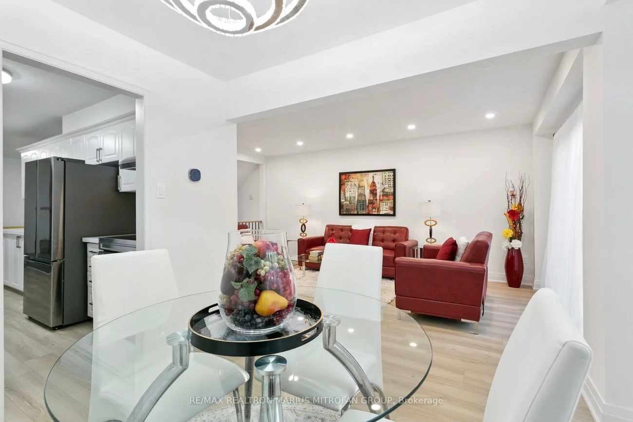 161, Joanna, Crestwood-Springfarm-Yorkhill, Vaughan