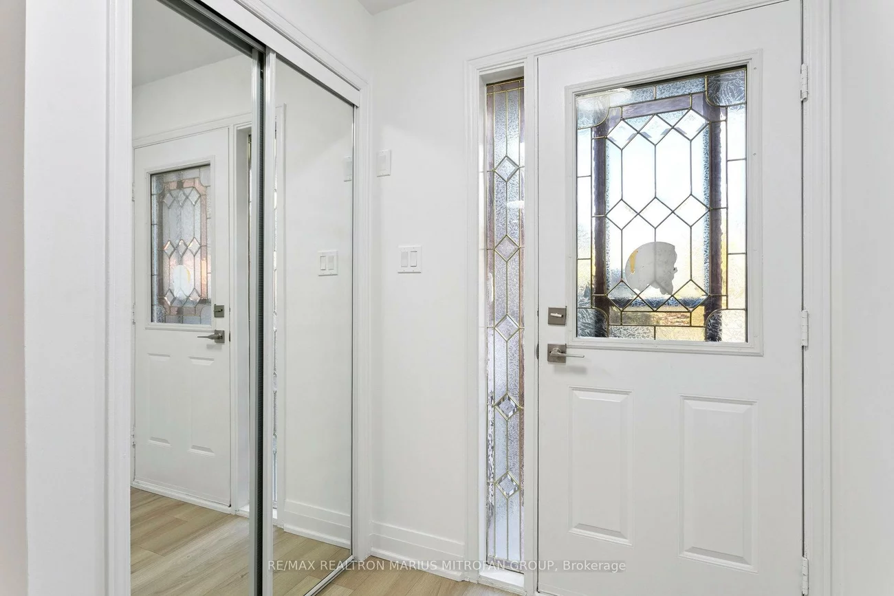 161, Joanna, Crestwood-Springfarm-Yorkhill, Vaughan