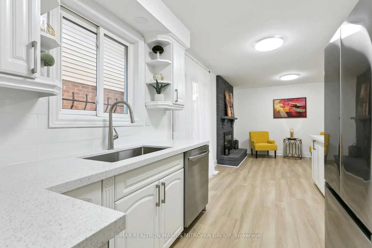 161, Joanna, Crestwood-Springfarm-Yorkhill, Vaughan