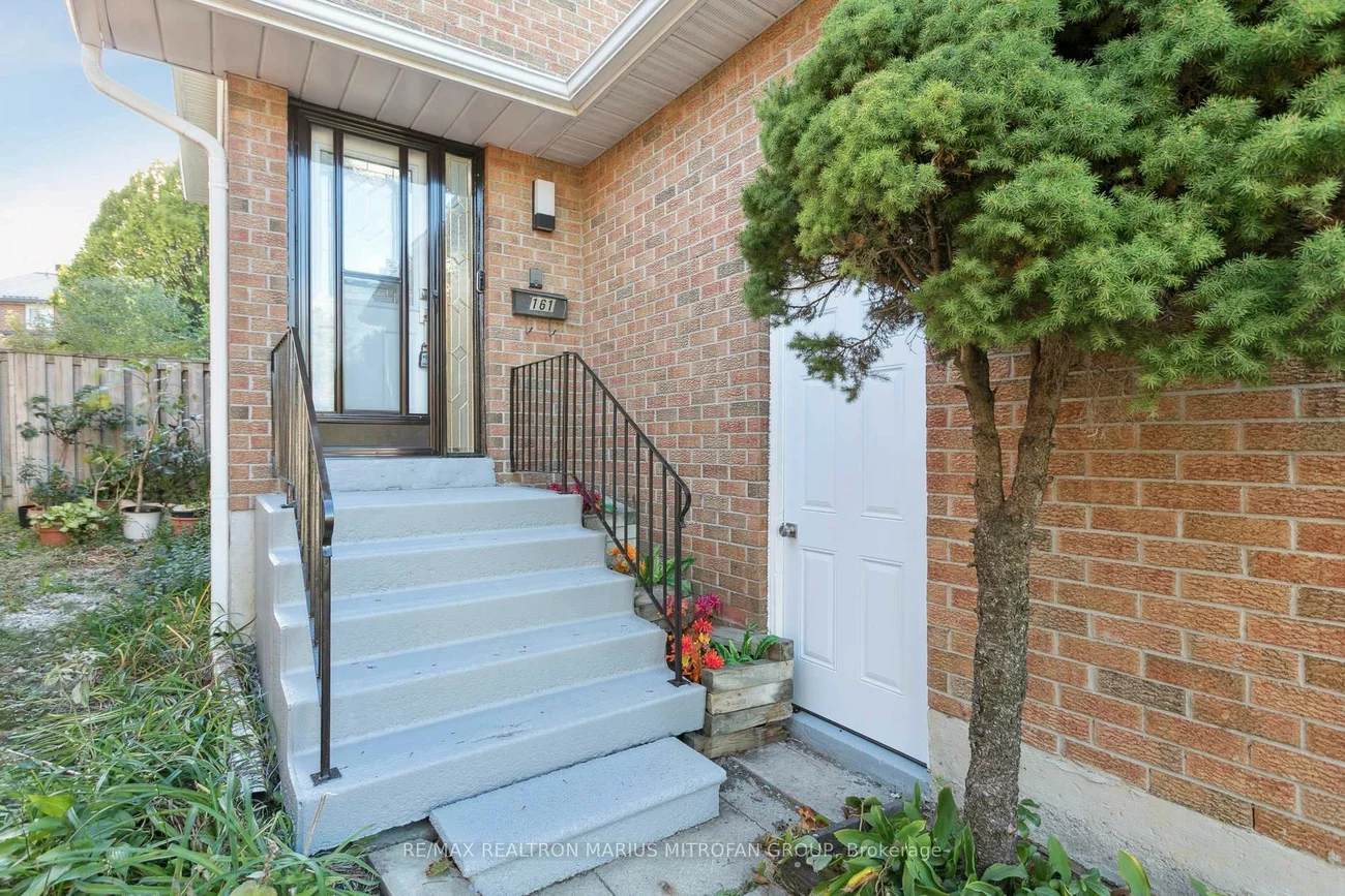 161, Joanna, Crestwood-Springfarm-Yorkhill, Vaughan