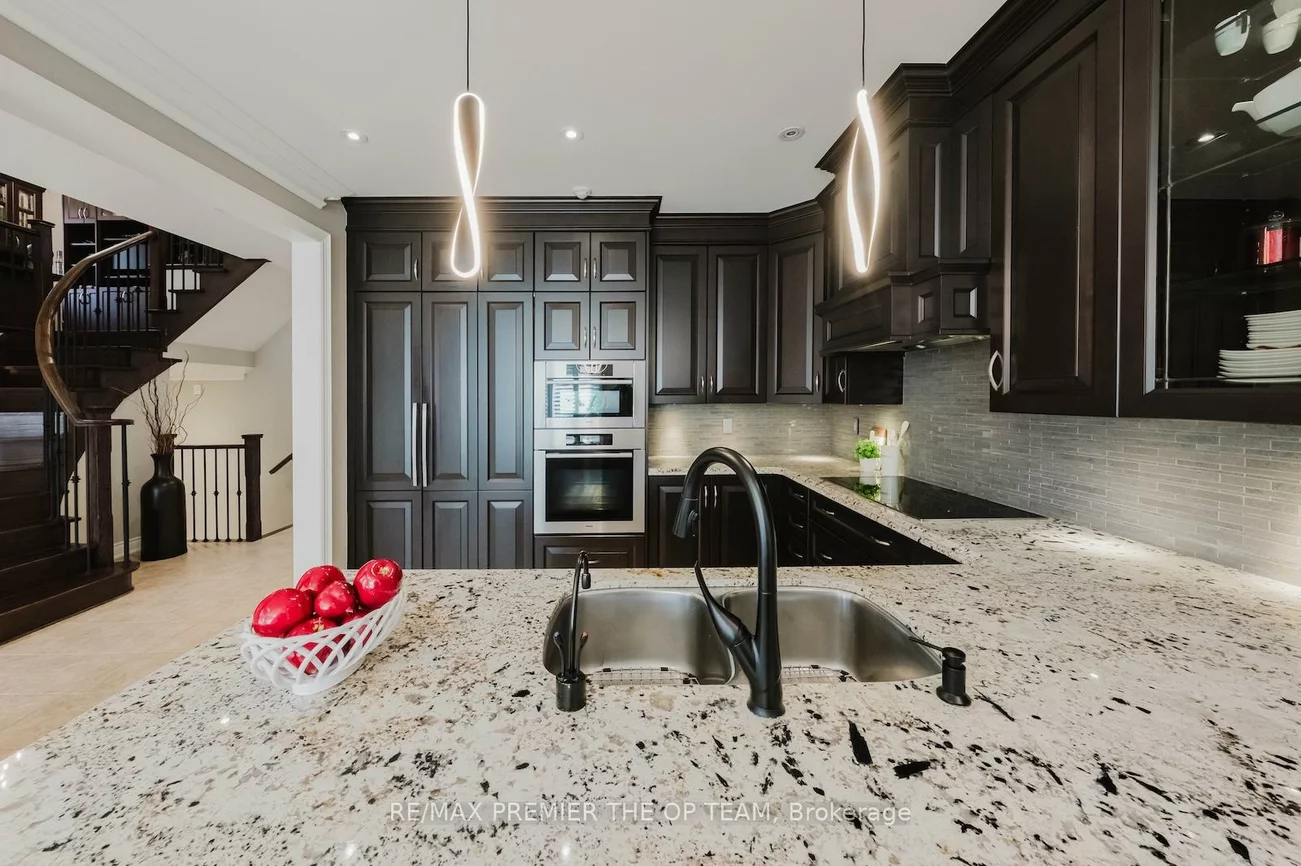 226, Via Borghese, Vellore Village, Vaughan