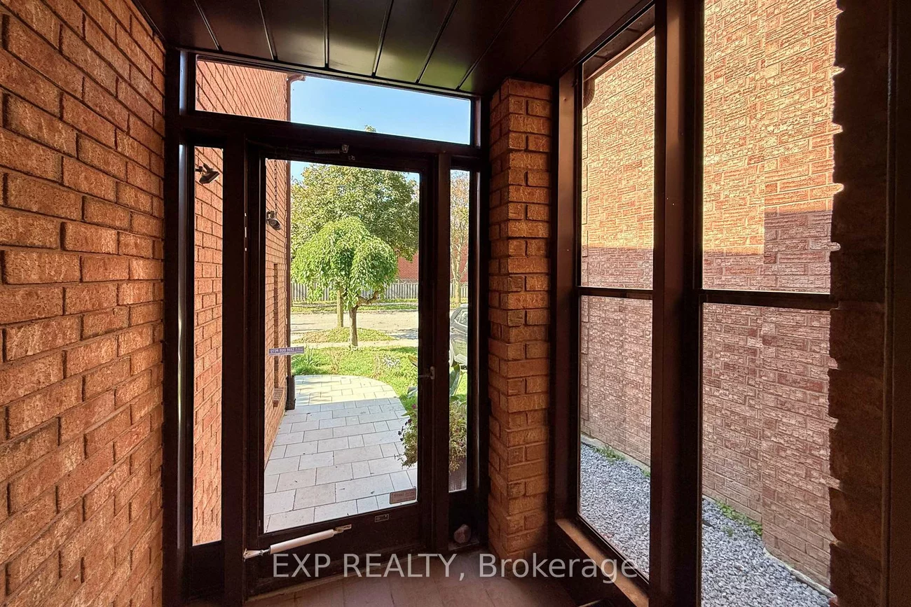 158, Millcroft, Brownridge, Vaughan