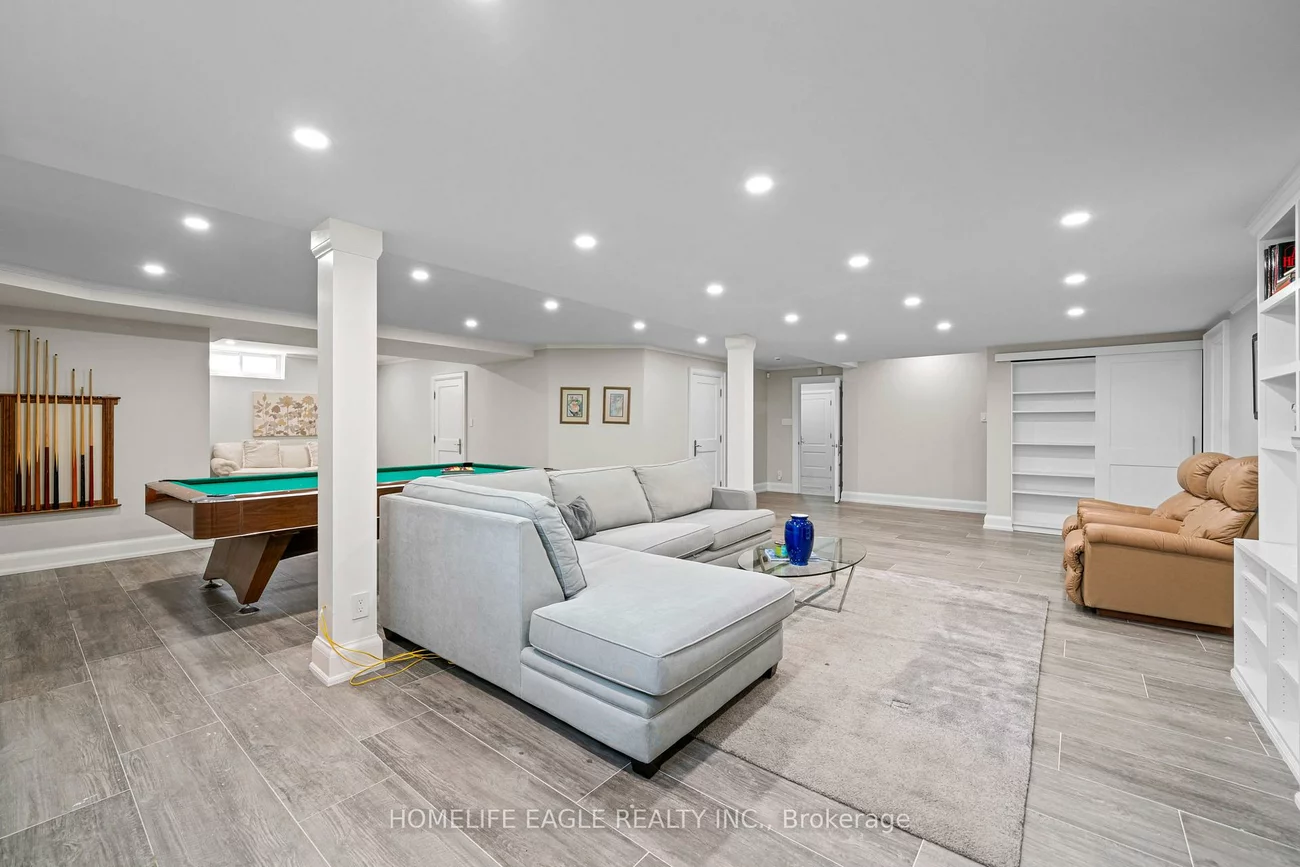 31, Modesto, Islington Woods, Vaughan