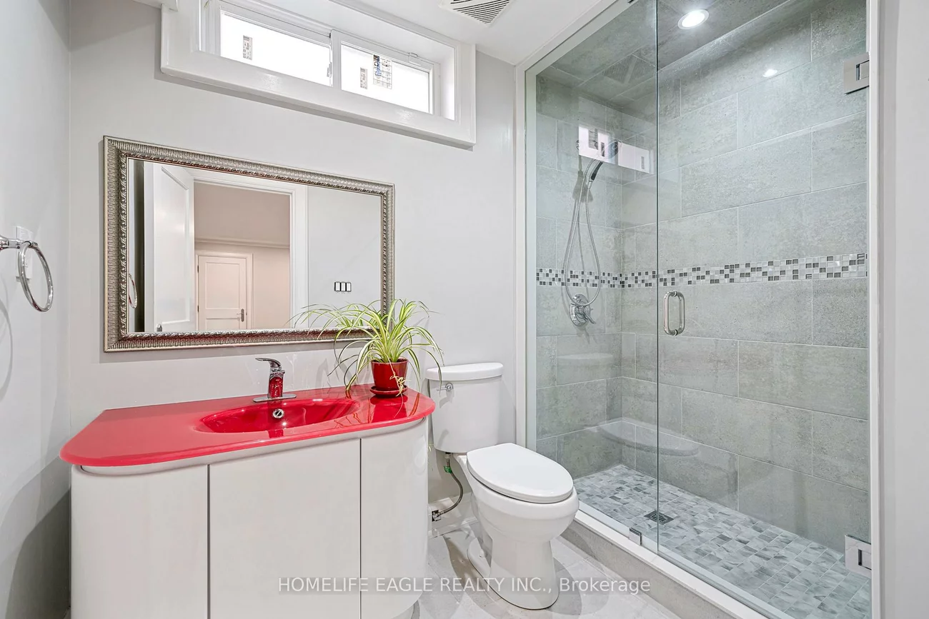 31, Modesto, Islington Woods, Vaughan