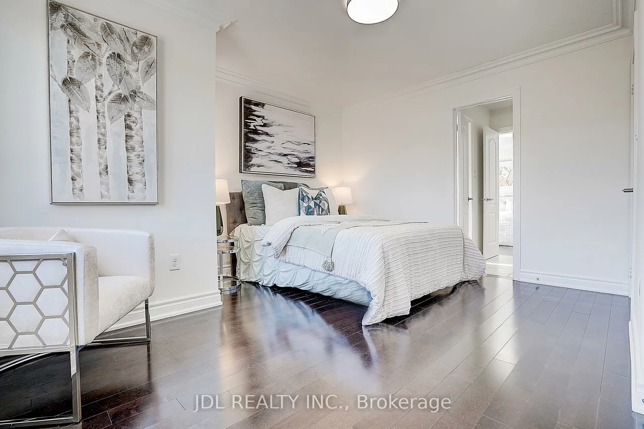 26, Santa Amato, Patterson, Vaughan