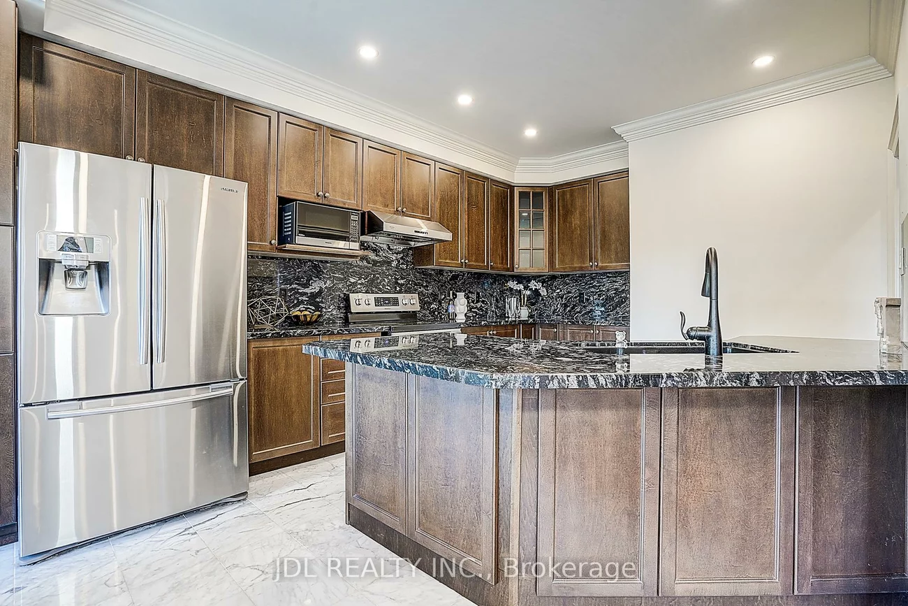 26, Santa Amato, Patterson, Vaughan