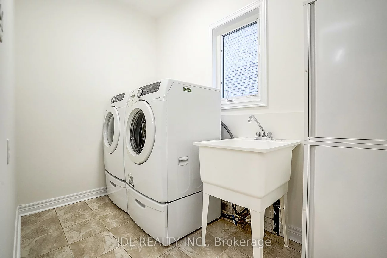 26, Santa Amato, Patterson, Vaughan