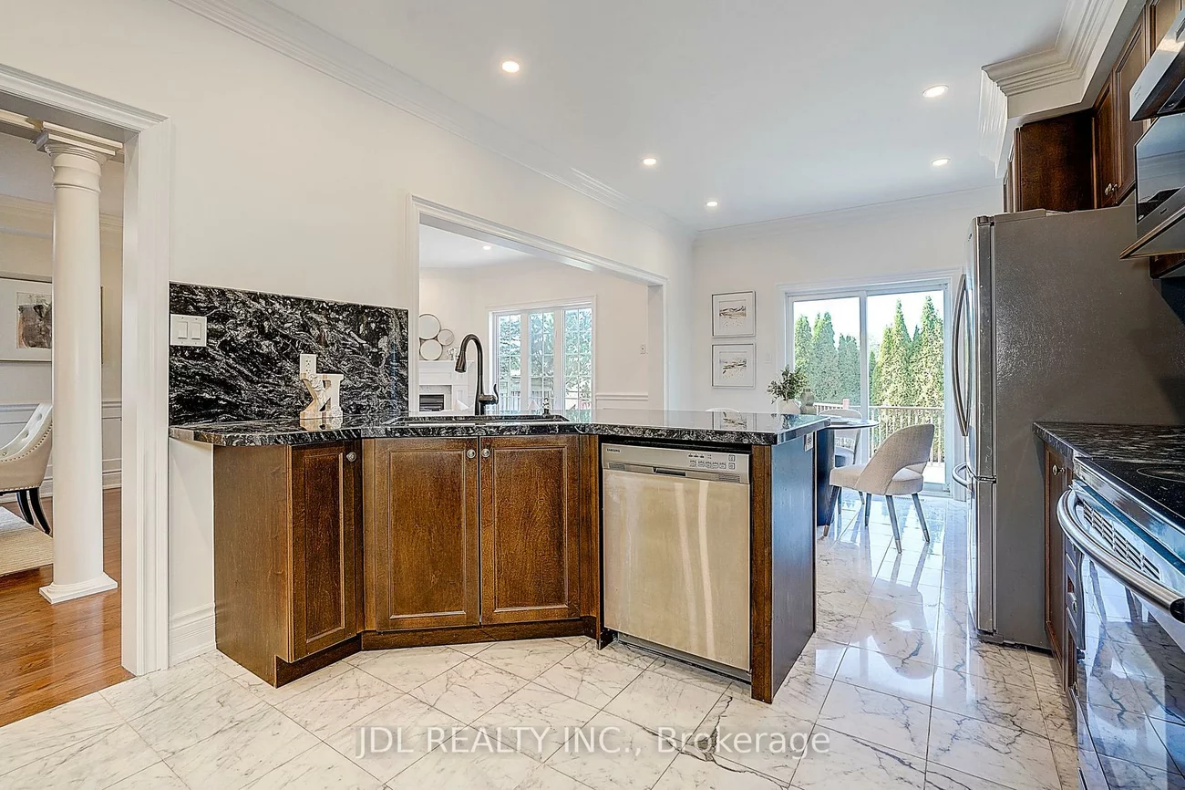 26, Santa Amato, Patterson, Vaughan