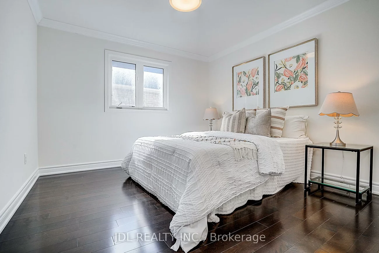 26, Santa Amato, Patterson, Vaughan