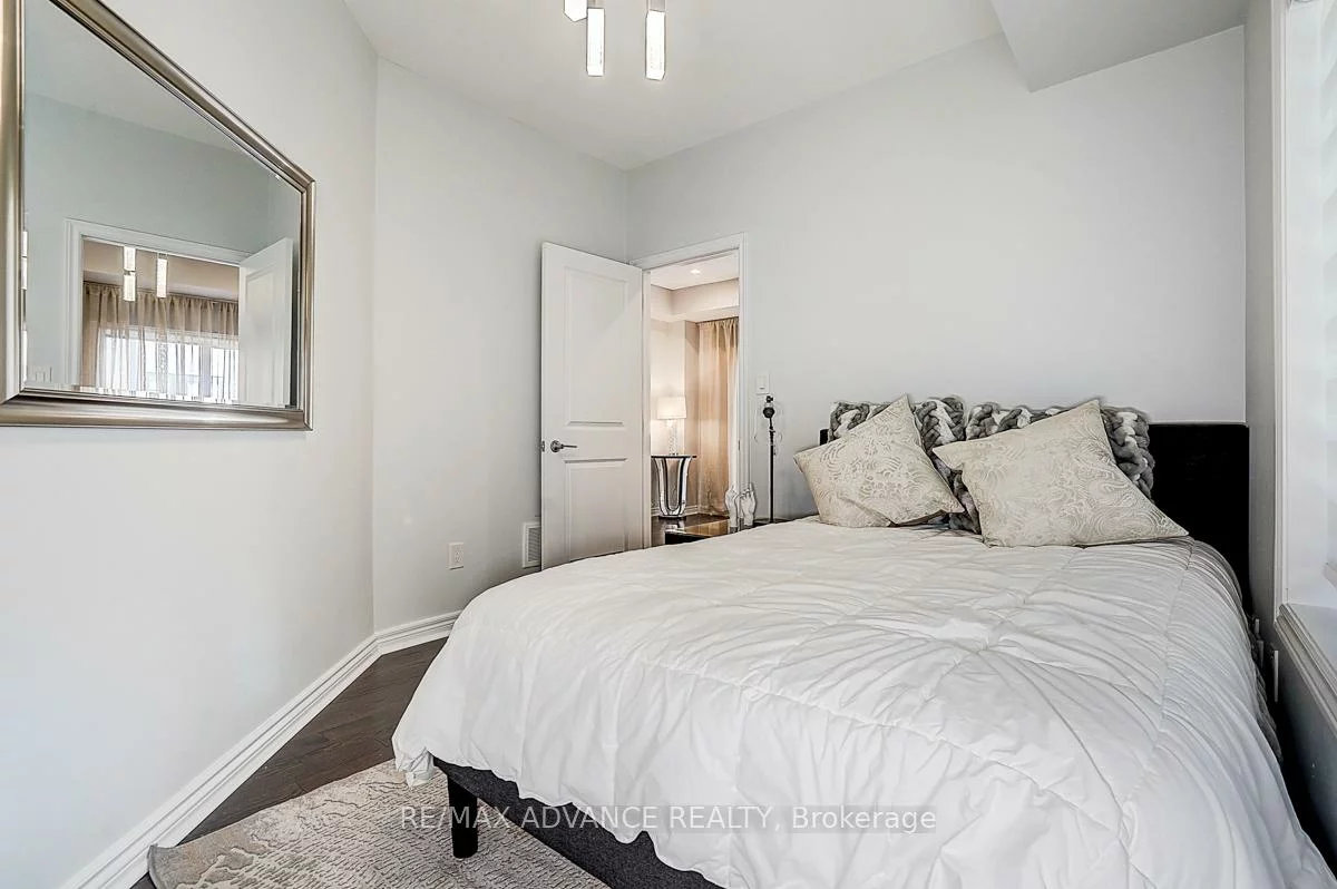 30, Laskin, Patterson, Vaughan