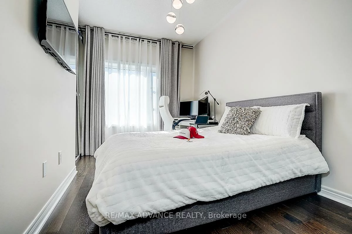 30, Laskin, Patterson, Vaughan