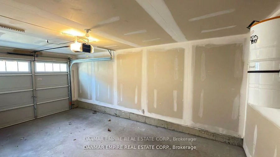 6, Hiawatha, Islington Woods, Vaughan