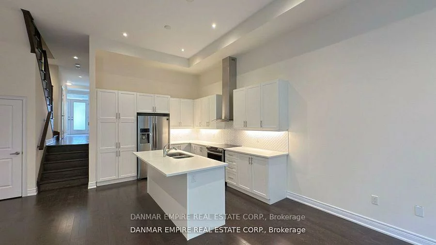 6, Hiawatha, Islington Woods, Vaughan