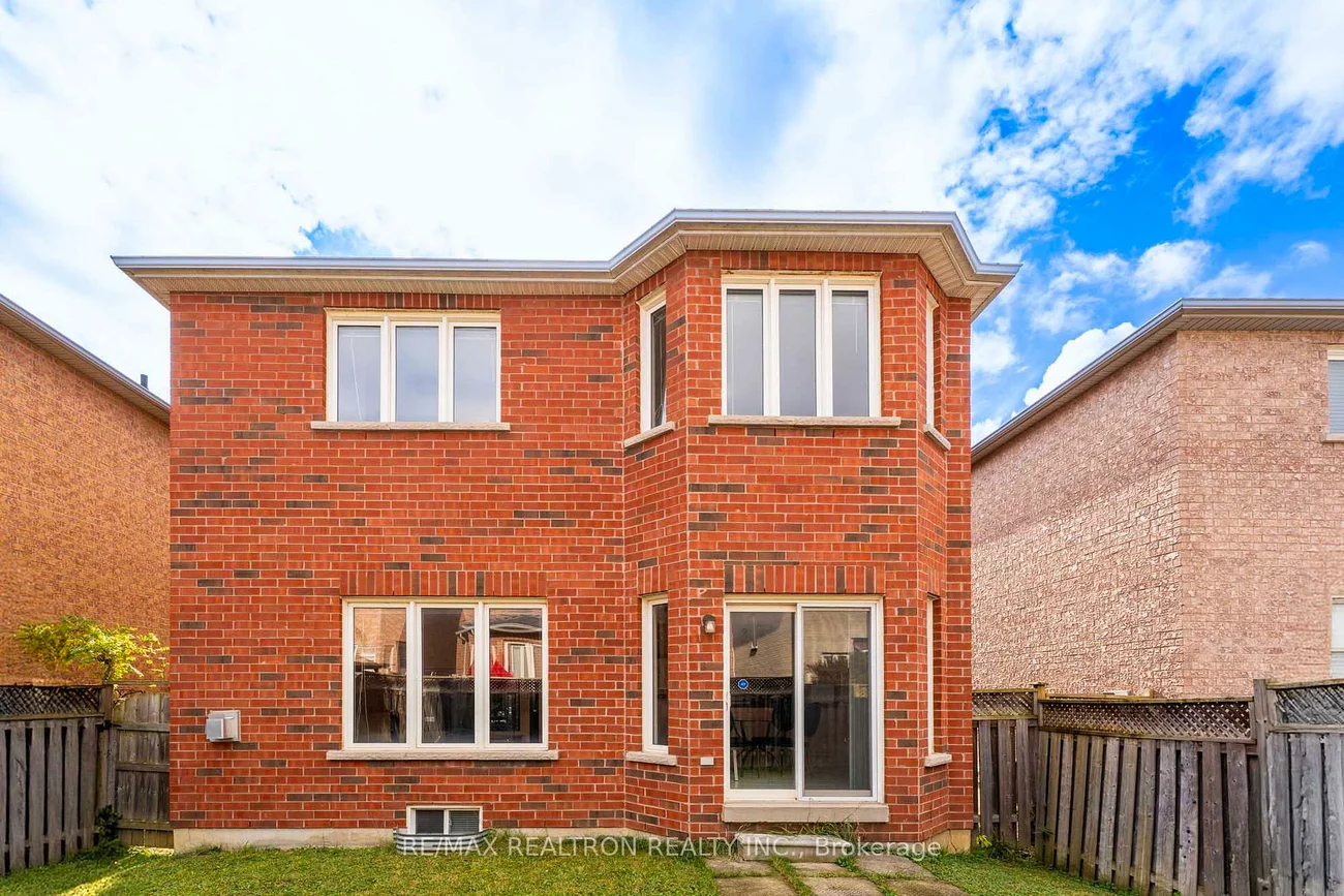 50, Saint Victor, Vellore Village, Vaughan