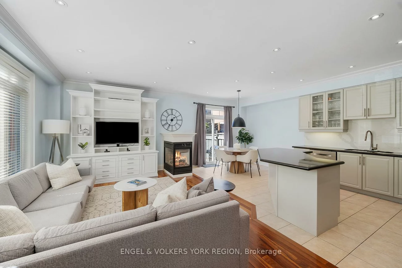 2, Fiorentina, Vellore Village, Vaughan