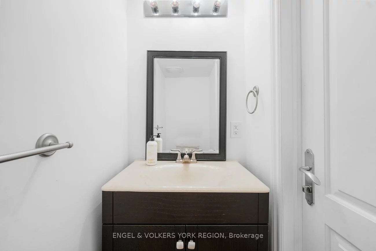 2, Fiorentina, Vellore Village, Vaughan