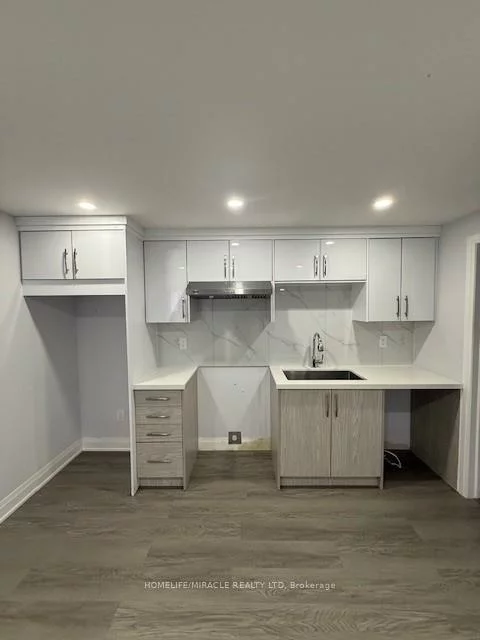 81, Morning Sparrow, Kleinburg, Vaughan