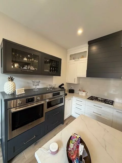 81, Morning Sparrow, Kleinburg, Vaughan