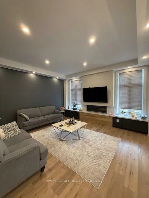 81, Morning Sparrow, Kleinburg, Vaughan