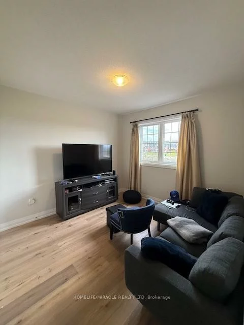 81, Morning Sparrow, Kleinburg, Vaughan