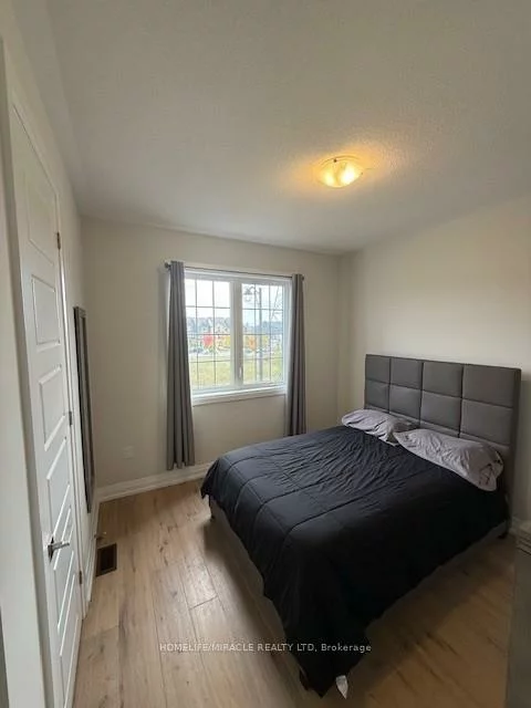 81, Morning Sparrow, Kleinburg, Vaughan