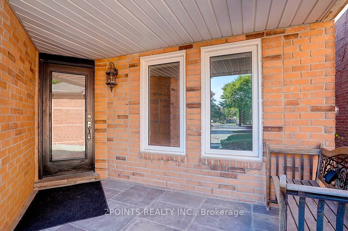 233, Brickstone, Brownridge, Vaughan