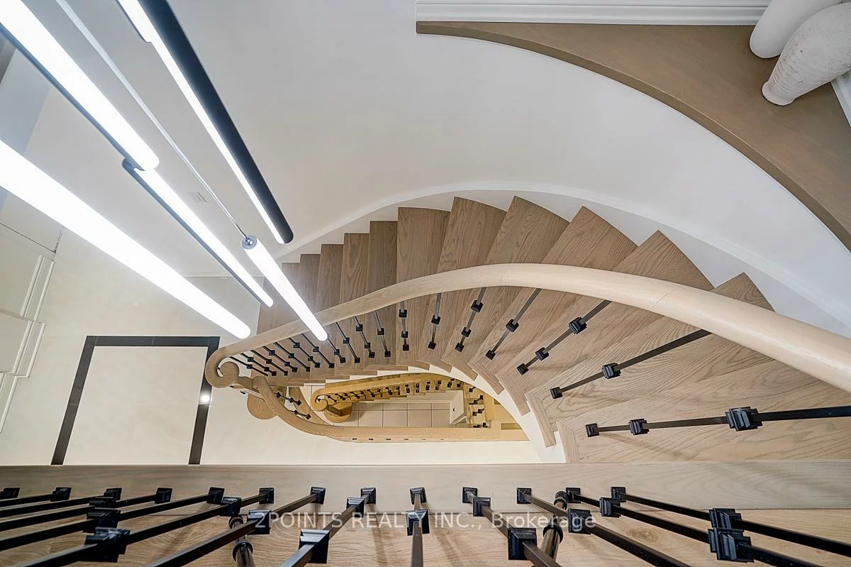 233, Brickstone, Brownridge, Vaughan