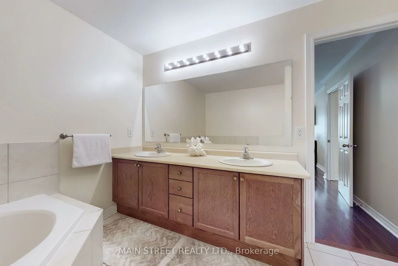 8900, Bathurst, Patterson, Vaughan