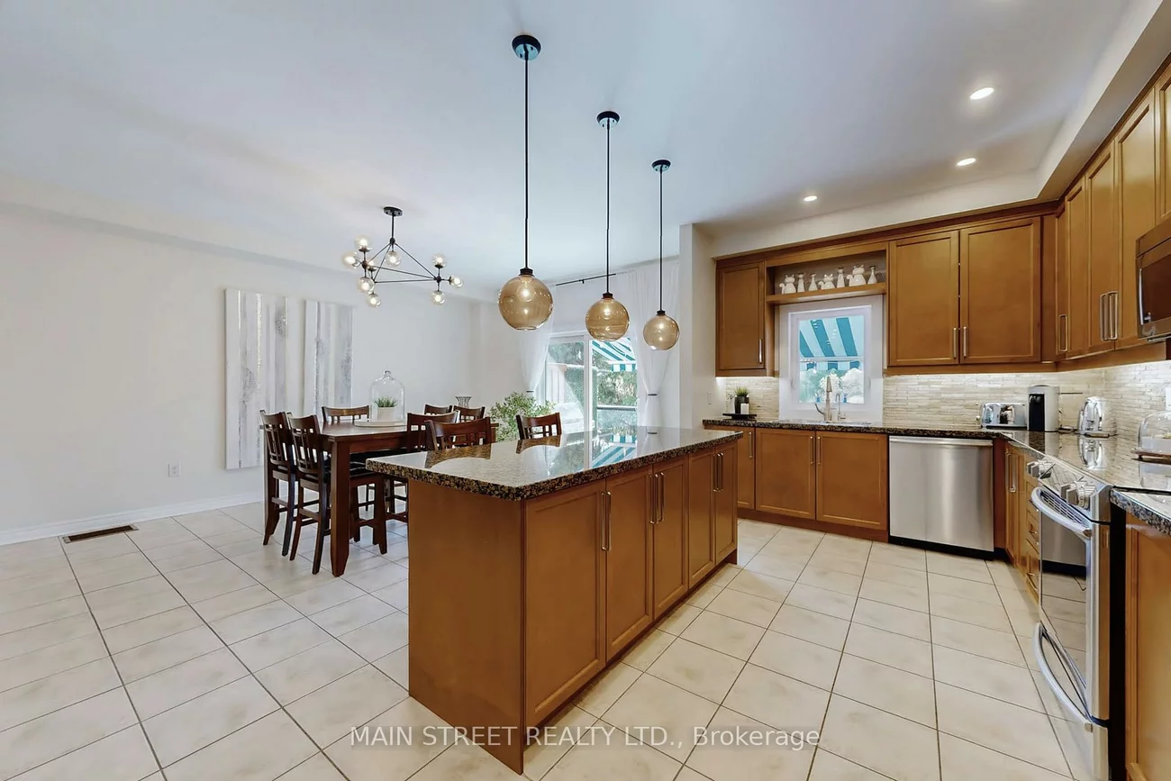 8900, Bathurst, Patterson, Vaughan