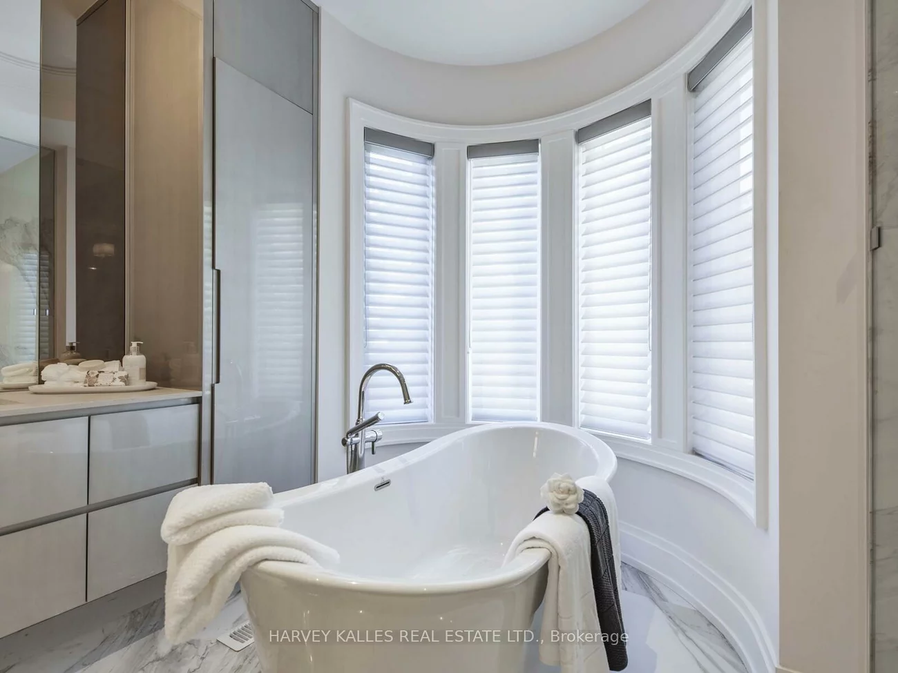 10, Malaren, Maple, Vaughan