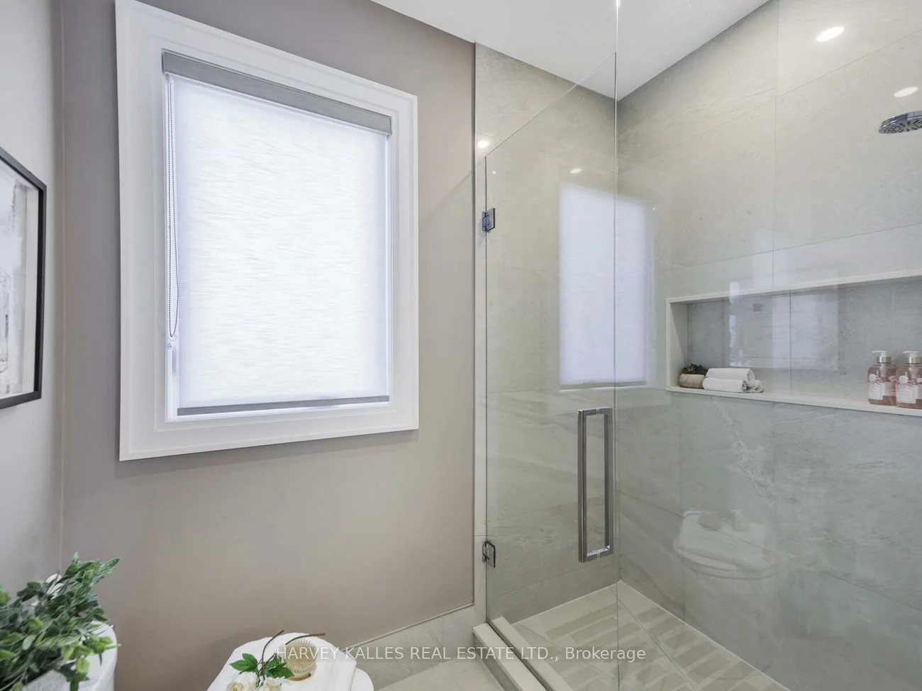 10, Malaren, Maple, Vaughan