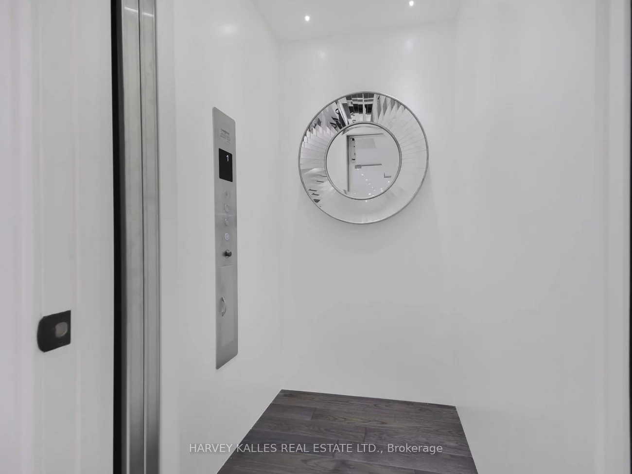 10, Malaren, Maple, Vaughan