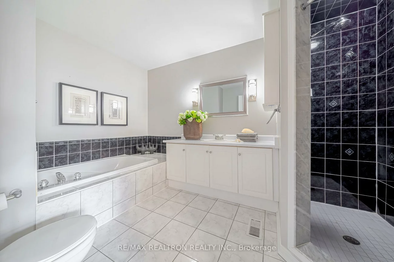 195, Equator, Vellore Village, Vaughan