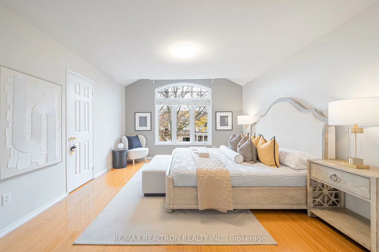 195, Equator, Vellore Village, Vaughan